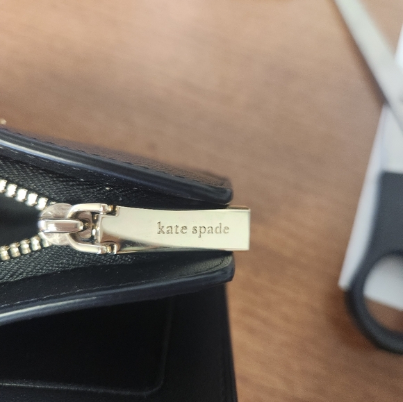 Kate Spade Wallet - Picture 5 of 8